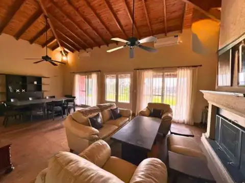 Hermosa chacra en "Chacras del Paraná" Zárate