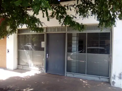 Local en Venta Via Púb.