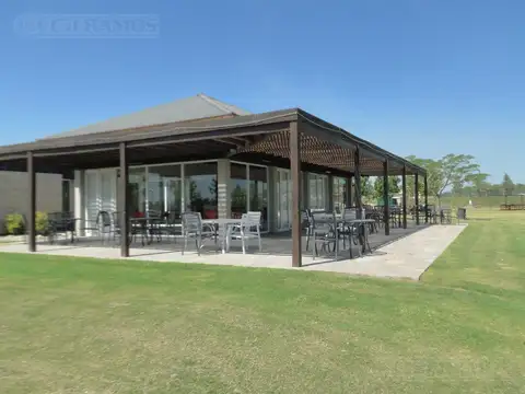 Av de los Lagos El Canton Barrio Golf Terreno a la Venta