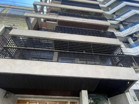 Piso 4 Ambientes con Dep Balcón Aterrazado y Cochera