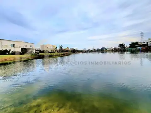 Santa Isabel, Escobar 400