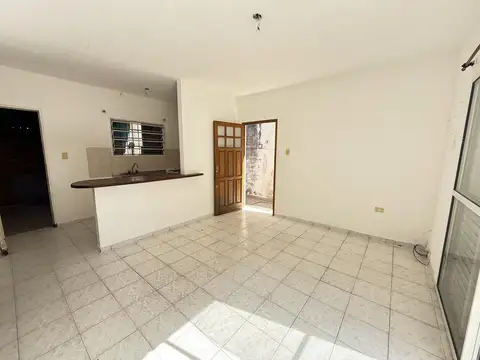 Depto Tipo Casa en Venta en Echesortu, USD 65.000