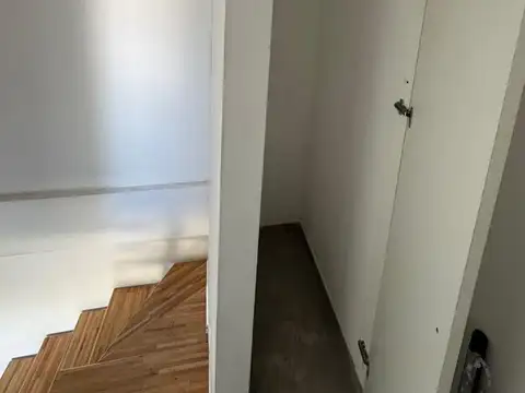 San Nicolas 400, Piso 3