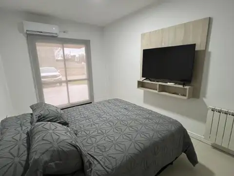 Casa en Alquiler Temporal con 1 cochera