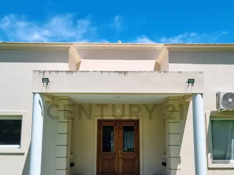 Aristóbulo del Valle 1350 , Piso 0