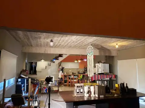 CASA EN BARRIO "SANTA BRIGIDA", TRES LOTES CON UN TOTAL DE 1.125MTS. - FICHA 8686