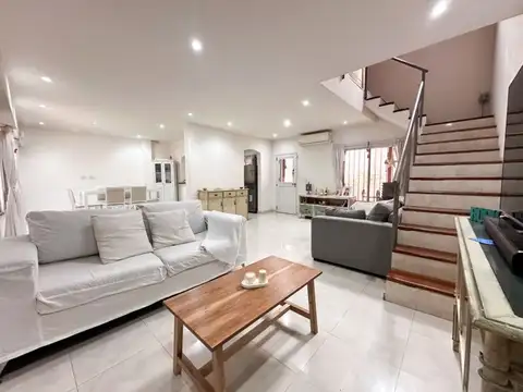 Casa en Venta en Valentin Alsina, USD 130.000