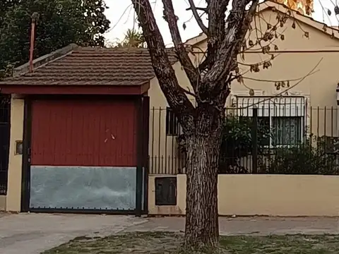 CASA 3 AMBIENTES EN VENTA MONTE GRANDE