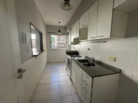 Departamento en Venta en Parque Rivadavia, USD 130.000