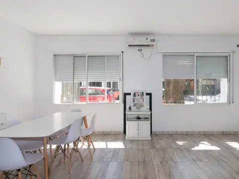 Depto Tipo Casa en Venta en Colegiales, USD 210.000