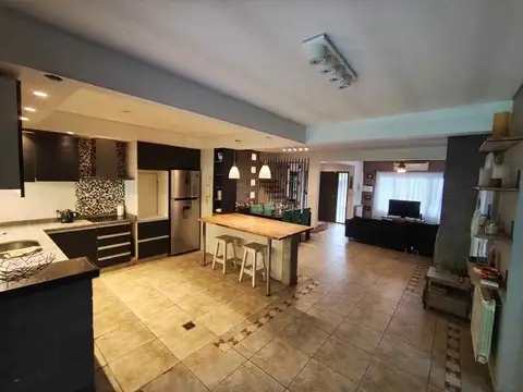 Casa en Alquiler de 5 dormitorios