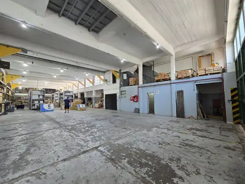 Galpon en Venta en Ciudadela, USD 2.600.000