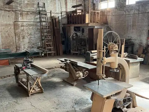 44 e/ 148 y 149 al 2600