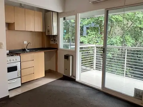 Monoambiente Dividido | Balcón | Luminoso | Apto Profesional