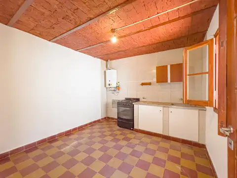 Casa en Alquiler en Echesortu, $ 500.000