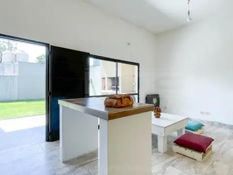 Cervantes  al 1800 entre Ipiranga  y Alcorta