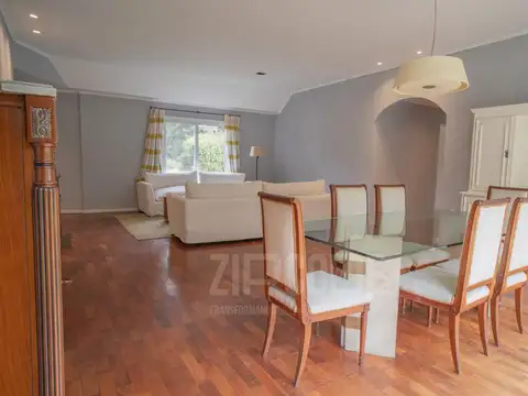 Casa en Venta en Malvinas Argentinas, USD 287.000