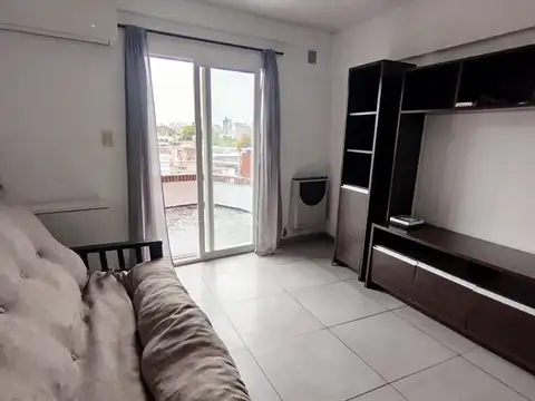 Alquiler depto 2 amb Constitucion CABA balcon terr