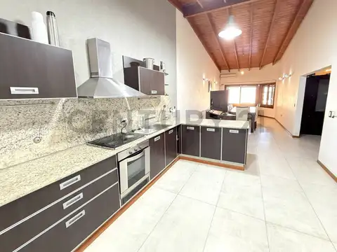 ¡Propiedad Única! Casa de Lujo en Dimmer al 1900, Venado Tuerto