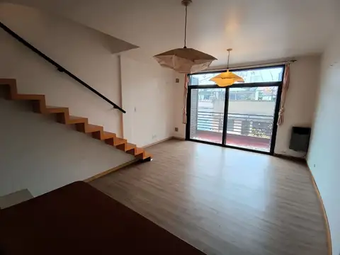 Depto Tipo Casa en Venta de 2 ambientes