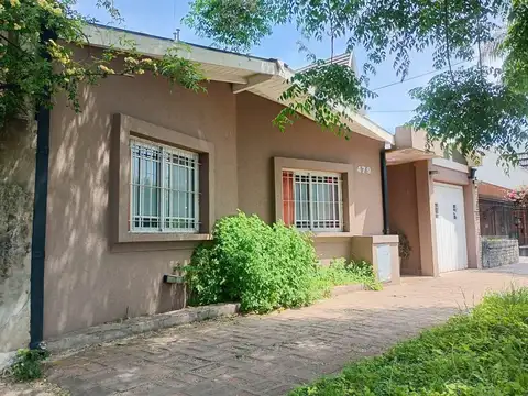 CASA 5 AMBIENTES PILETA VENTA VILLA LUZURIAGA