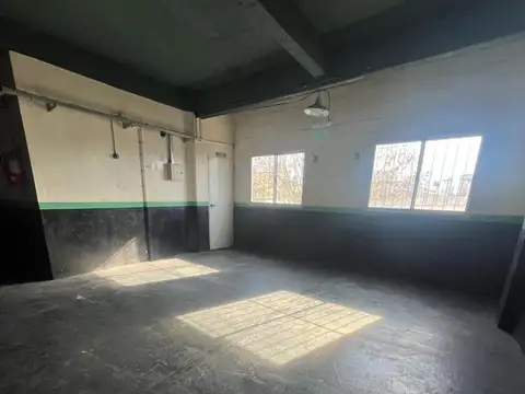 Galpon en Alquiler 45  mts Fondo