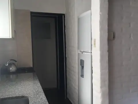 Casa 2 ambientes con 1 baño