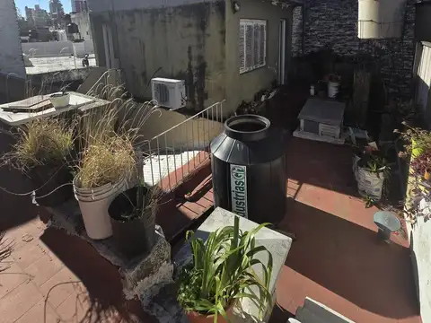 Depto Tipo Casa en Venta en Abasto, USD 64.000