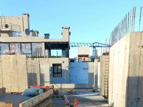 Local Comercial a ESTRENAR con posibilidad de GARAJE.  En Construcción, en   Paraguay 1200, Montevideo, Centro,