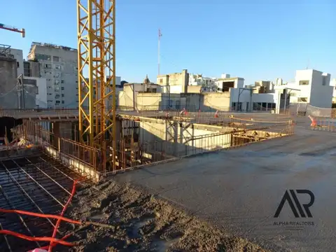 Local Comercial a ESTRENAR con posibilidad de GARAJE.  En Construcción, en   Paraguay 1200, Montevideo, Centro,