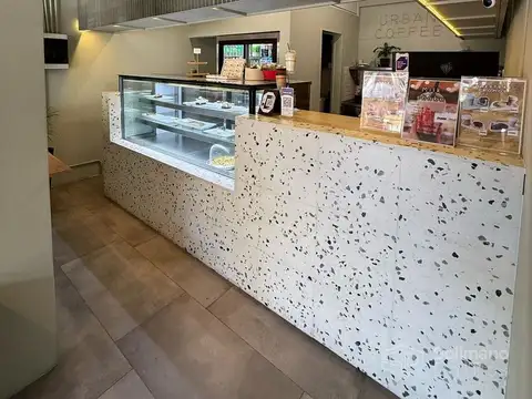 Edificio Comercial en Venta – Oficinas y Local en Olivos, Av. Maipú