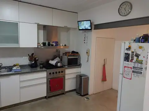 Casa en Venta con 3 cocheras