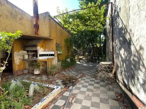 Gobernador Oliden 1300