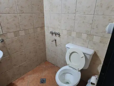 Local en Alquiler en Munro, $ 690.000