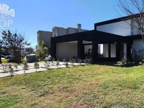 Casa en Venta en San Matias, USD 430.000