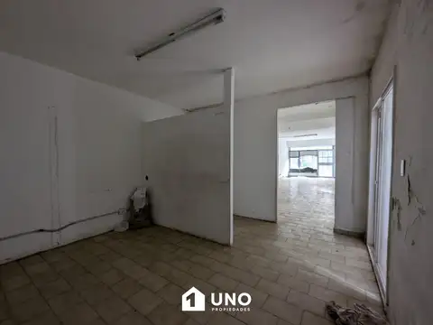 Italia 1400, Piso 00