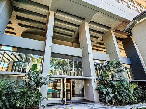 Oficina en Venta con 1 cochera