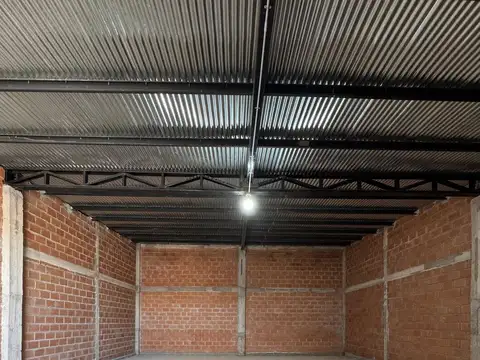 Galpon en Alquiler en San Miguel De Tucuman, $ 400.000