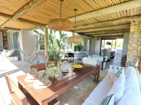 Casa en Venta en Manantiales, USD 790.000