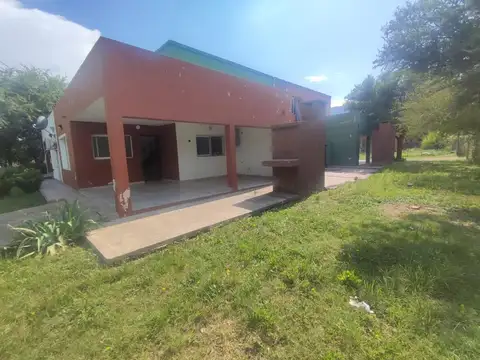 Casa en Venta con 1 cochera