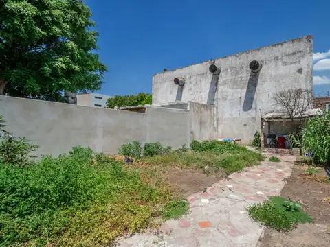 Depto Tipo Casa en Venta 60 años