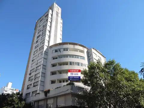 VENTA - 3 dormitorios y Dependencia - Cochera - Bv Oroño esquina Córdoba