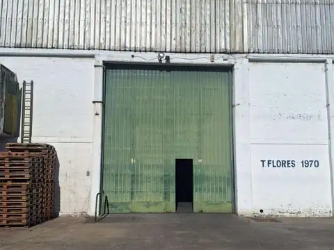 Galpon en Venta en Bernal, USD 2.500.000