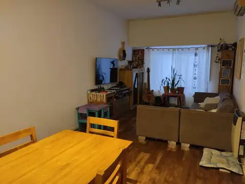 Depto Tipo Casa en Venta 45 años