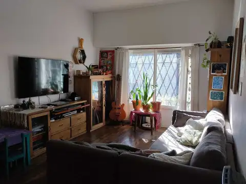 Depto Tipo Casa en Venta de 4 ambientes