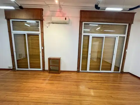 Oficina en Venta 70 años