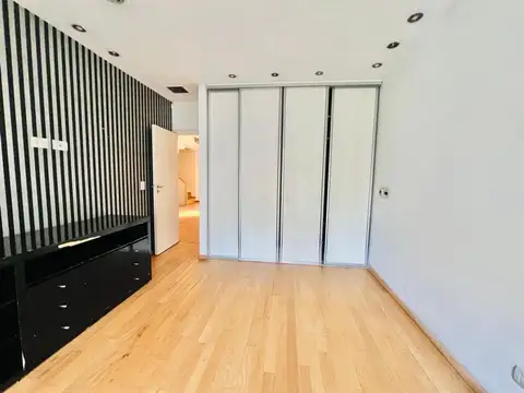 CASA 5 AMBIENTES - RAMOS MEJIA