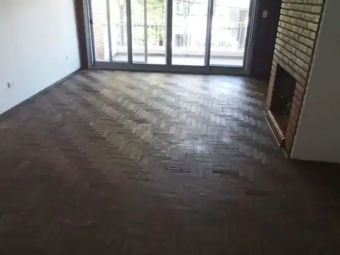 Depto de 120m² con 3 Dorm. en Alquiler en Ramos Mejia centro