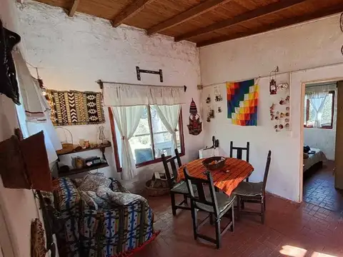 Casa 2 ambientes con 1 baño