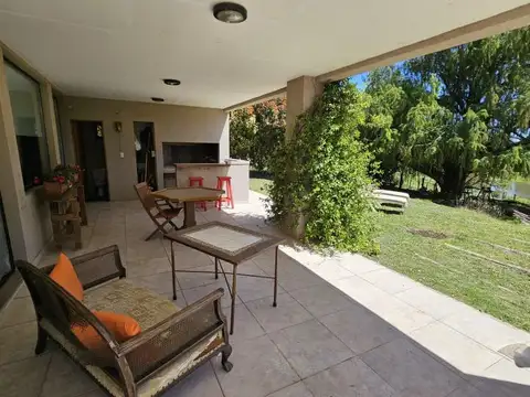 Casa en Venta en Victoria, USD 370.000